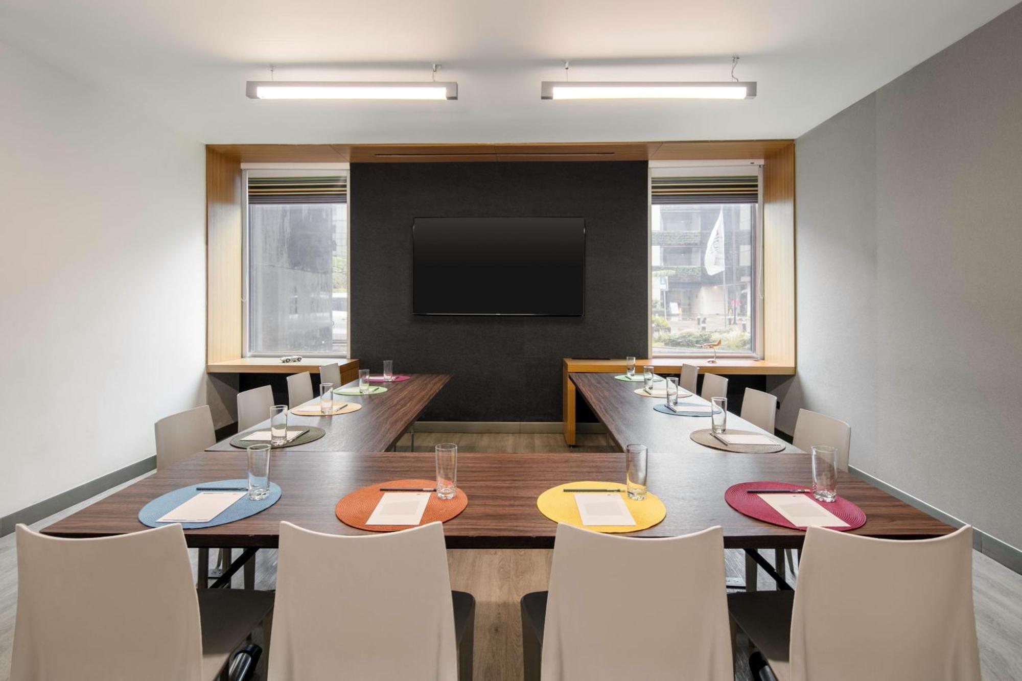Aloft Bogota Airport Hotel Екстериор снимка